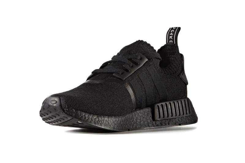 nmd r1 japan black white