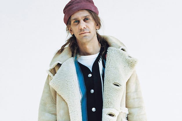 BEAMS' 2017 Fall/Winter Lookbook Spotlights On-Trend Outerwear Pieces