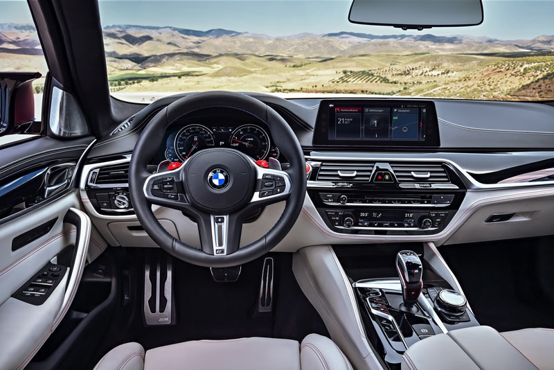 BMW 2018 M5 Debut F90 Generation car auto automotive automobile blue pictures specs specifications awd all wheel drive