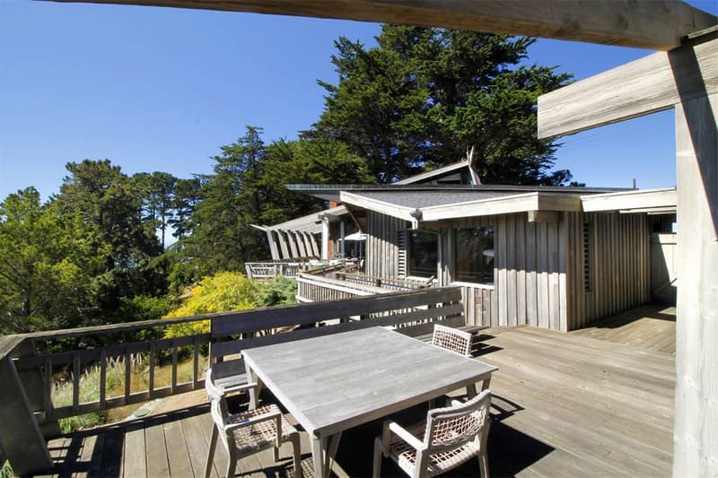 Shoreline Highway House