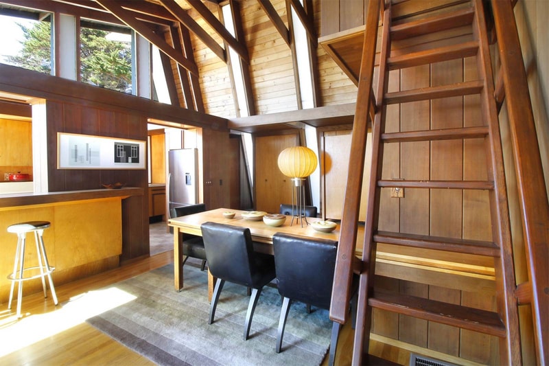 Shoreline Highway House