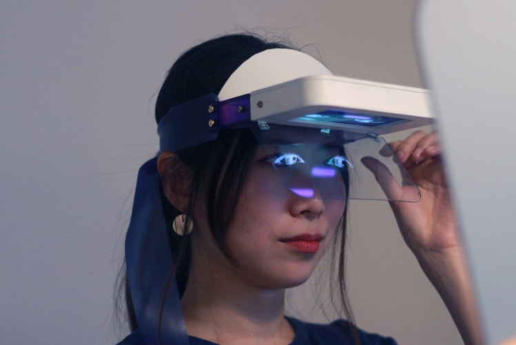 Eun Kyung Shin's A.I. Social Mask Lets the World Know How You're Feeling