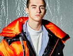 FASICART's 2017 Fall/Winter Editorial Juxtaposes Vibrant Tops With Neutral Knits