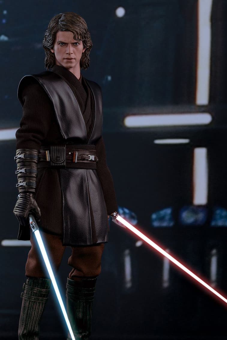 Hot Toys Collectible Star Wars Anakin Skywalker Figure