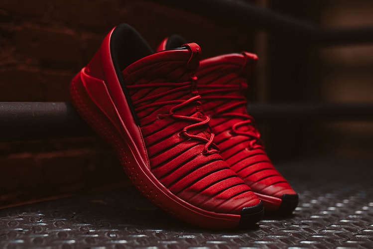 A First Look at the Jordan Flight Luxe in "Gym Red"