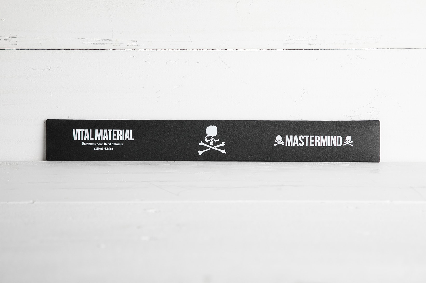 mastermind WORLD VITAL MATERIAL Reed Diffuser Black Limited Edition skull and crossbones white scent smell goods fragrance