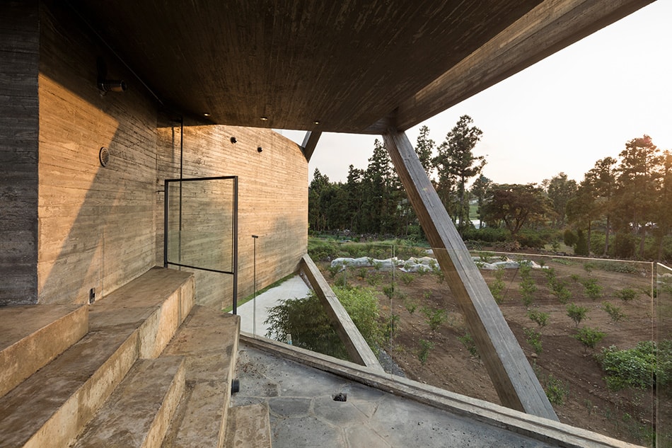 MOON HOON Concrete Stack "Simple House" Korea Island