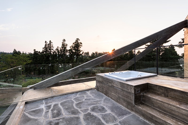MOON HOON Concrete Stack "Simple House" Korea Island