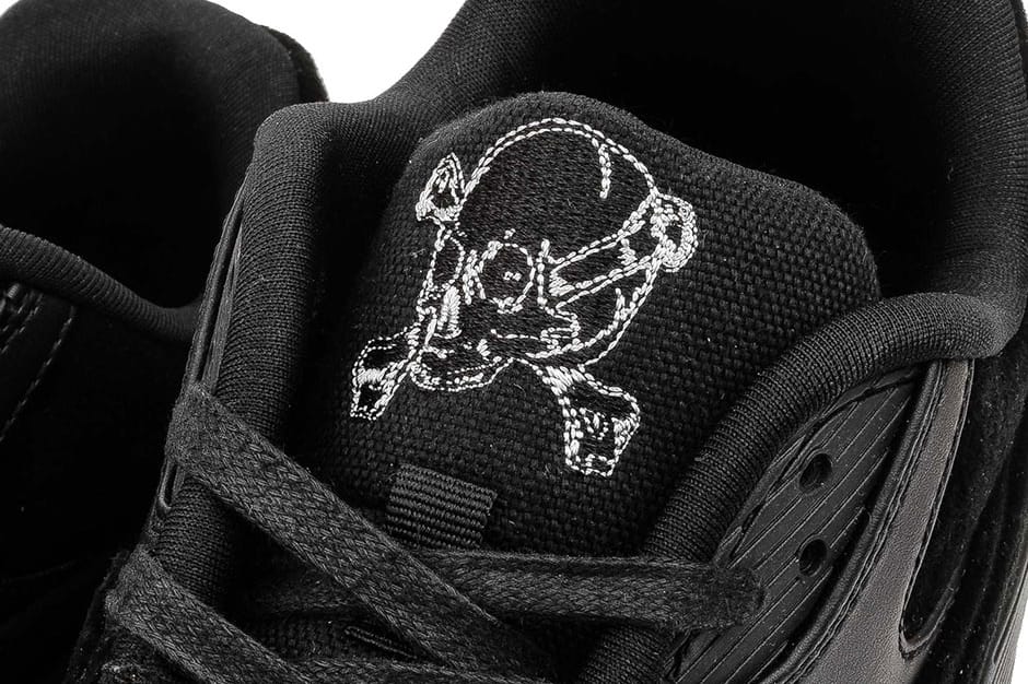 nike shoes with skulls