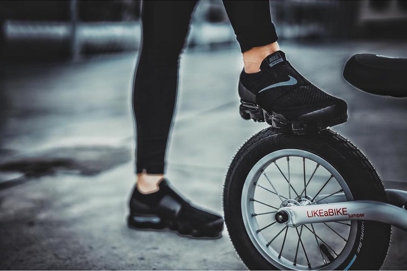 On-Feet Look Nike Air VaporMax Laceless