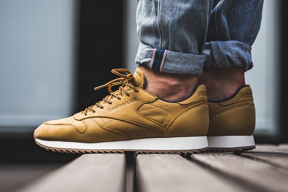 reebok cl leather gold