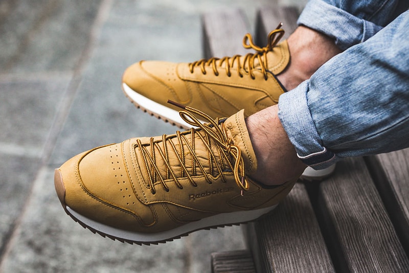 Reebok Classic Leather Golden Wheat