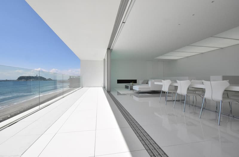 Seaside House in Kanagawa by Shinichi Ogawa Associates