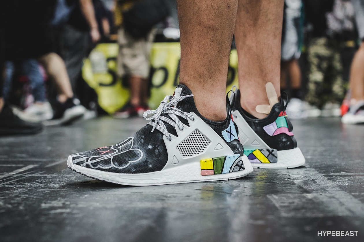 adidas Originals YEEZY Zebra
