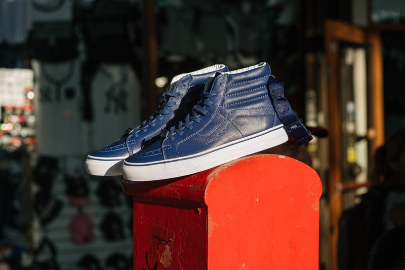 The General x MLB New York Yankees Sk8-Hi LX 101 White Navy Pinstripes