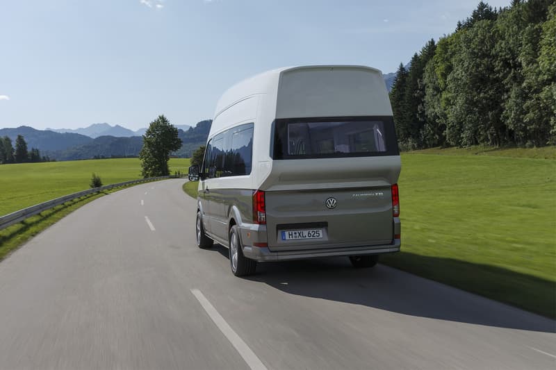 Volkswagen VW California XXL Camper Turbodiesel 4MOTION Minibus Truck SUV Cars
