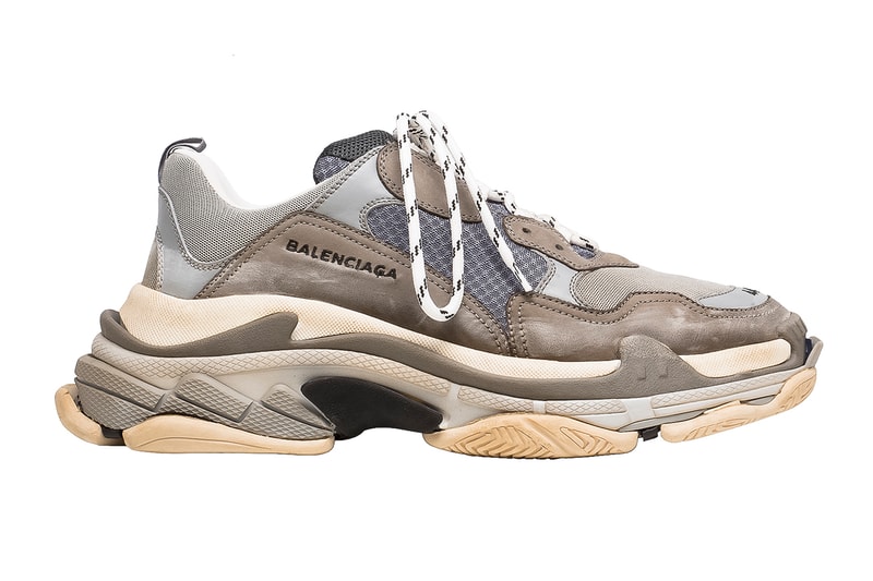 Beregn vejr Blaze Balenciaga Reveals Triple S Sneaker Release Date | Hypebeast