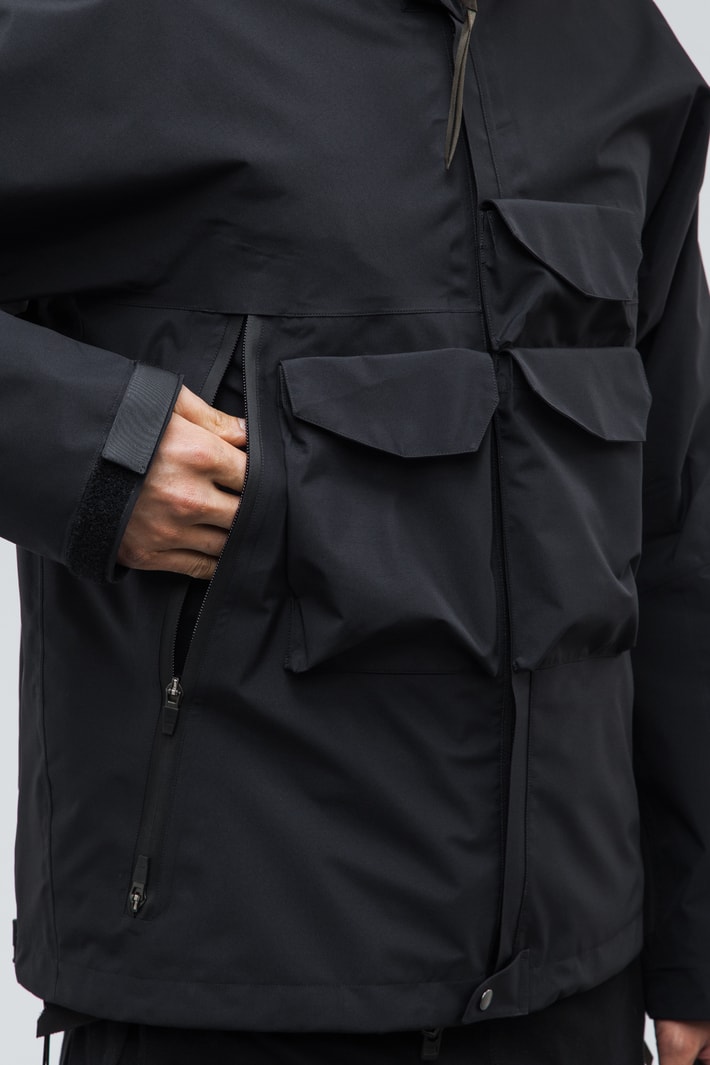 ACRONYM Fall/Winter 2017 Collection Errolson Hugh