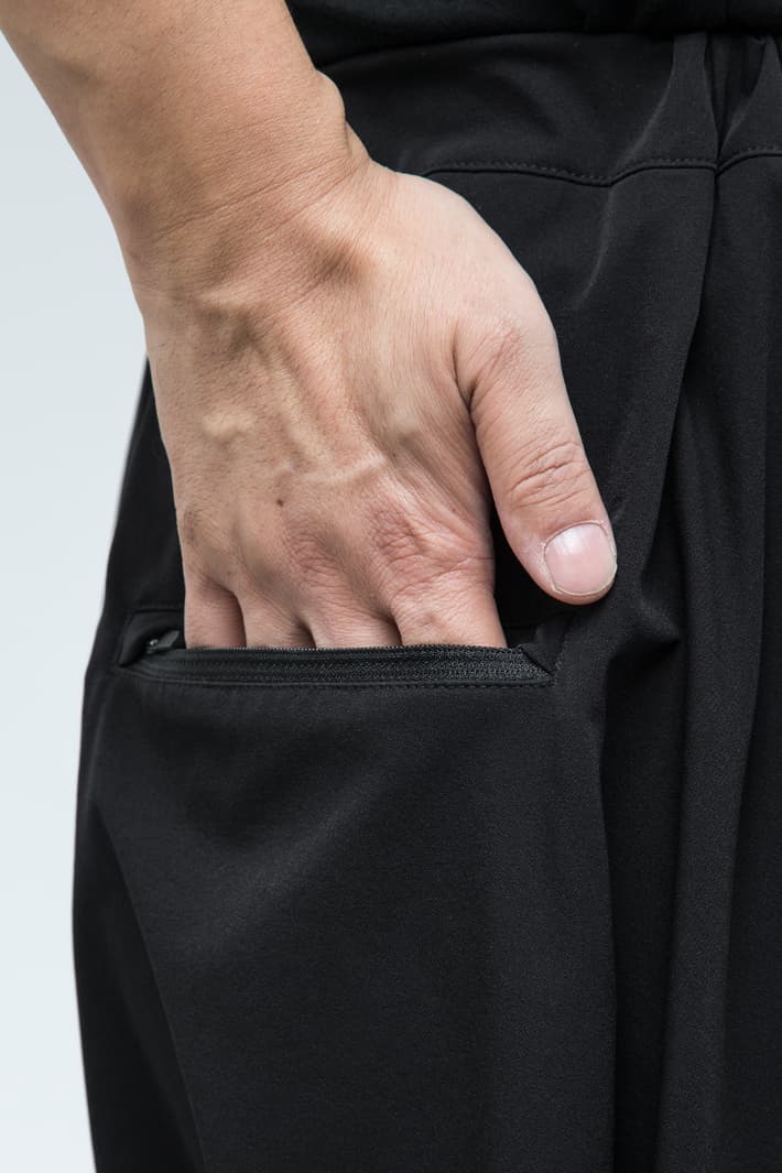 ACRONYM Fall/Winter 2017 Collection Errolson Hugh