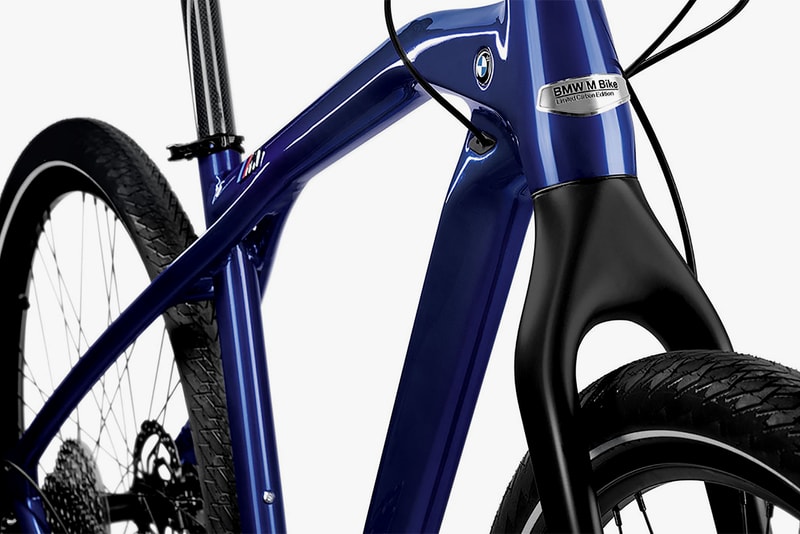 BMW M Bike Limited Carbon Edition M5 fiber bicycle cycle blue black yellow aluminum frame marina bay