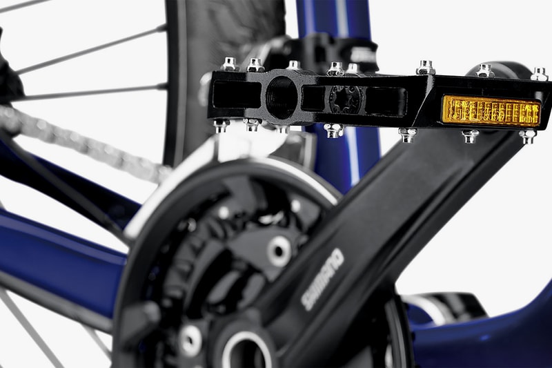 BMW M Bike Limited Carbon Edition M5 fiber bicycle cycle blue black yellow aluminum frame marina bay