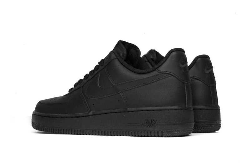 Nike Air Force 1 '07 Triple Black