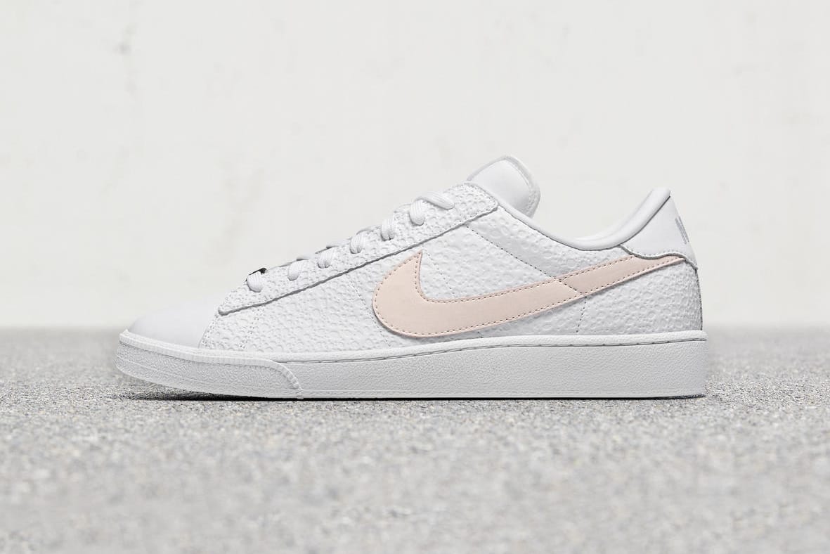 nike flyleather tennis classic