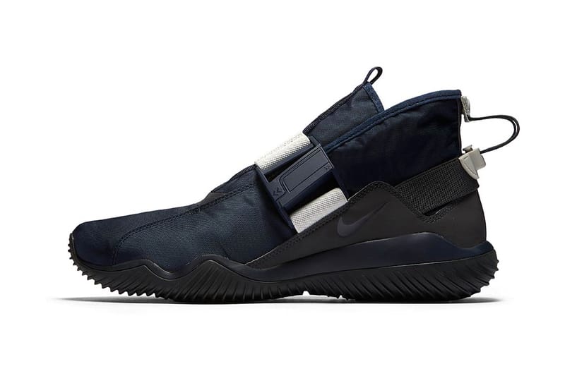 An "Obsidian" Edition of Nike KMTR Premium Arrives for Winter