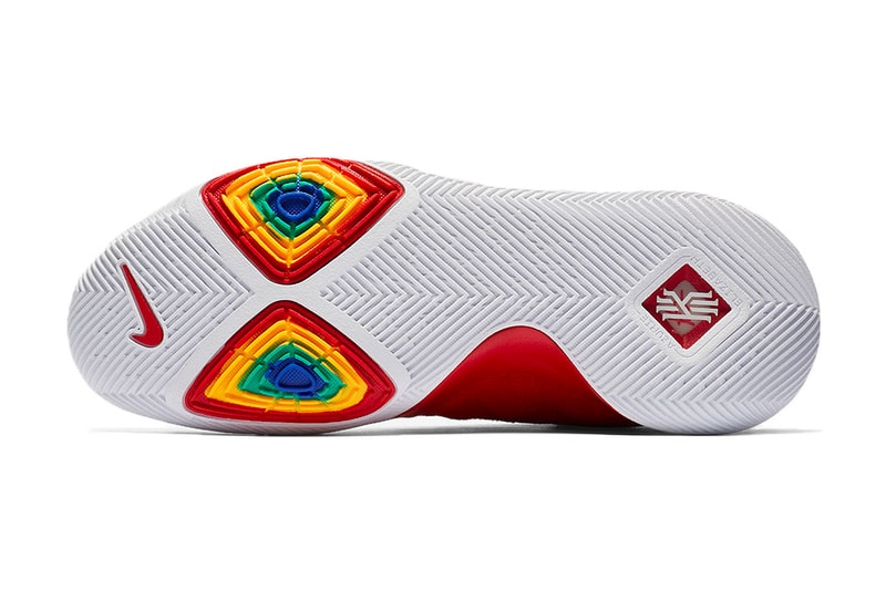 Nike Kyrie 3 University Red