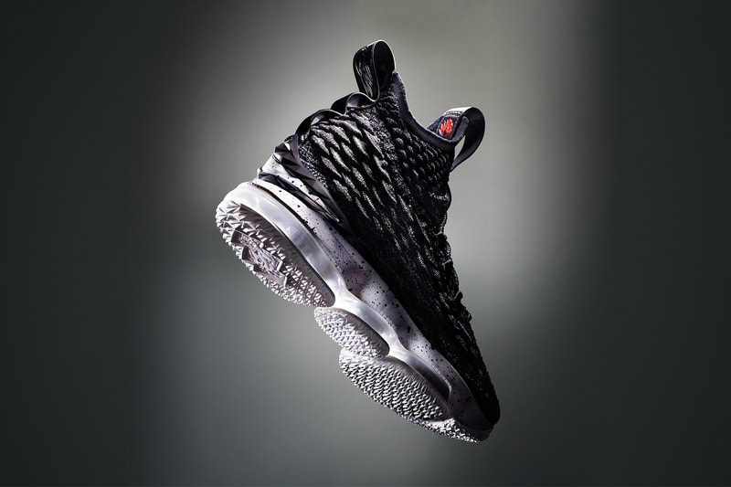 Nike LeBron 15 Black James Flyknit Max Air Zoom Sneakers Shoes Footwear