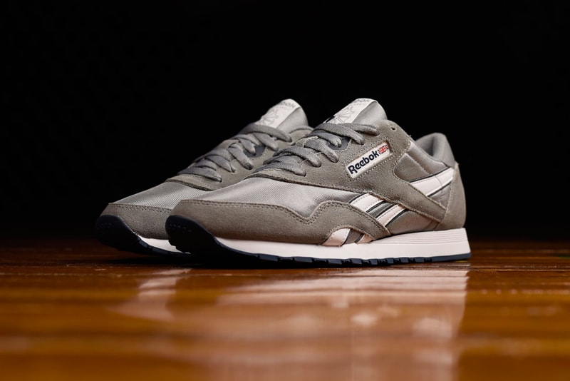 Reebok Classic Nylon, Platinum, Brave Blue, Team Navy