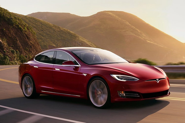 New Tesla Patent Illustrates an EV Battery Swap in Less Than 15 Minutes