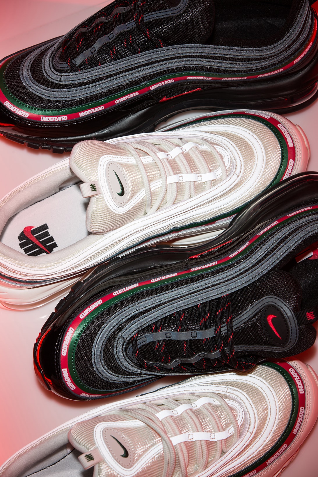 UNDEFEATED Nike Air Max 97 Matching Apparel Hoodie Sweatshirt T Shirt Tee Bag Socks 2017 September 15 Release Date Info Sneakers Shoes Footwear gucci red green white black