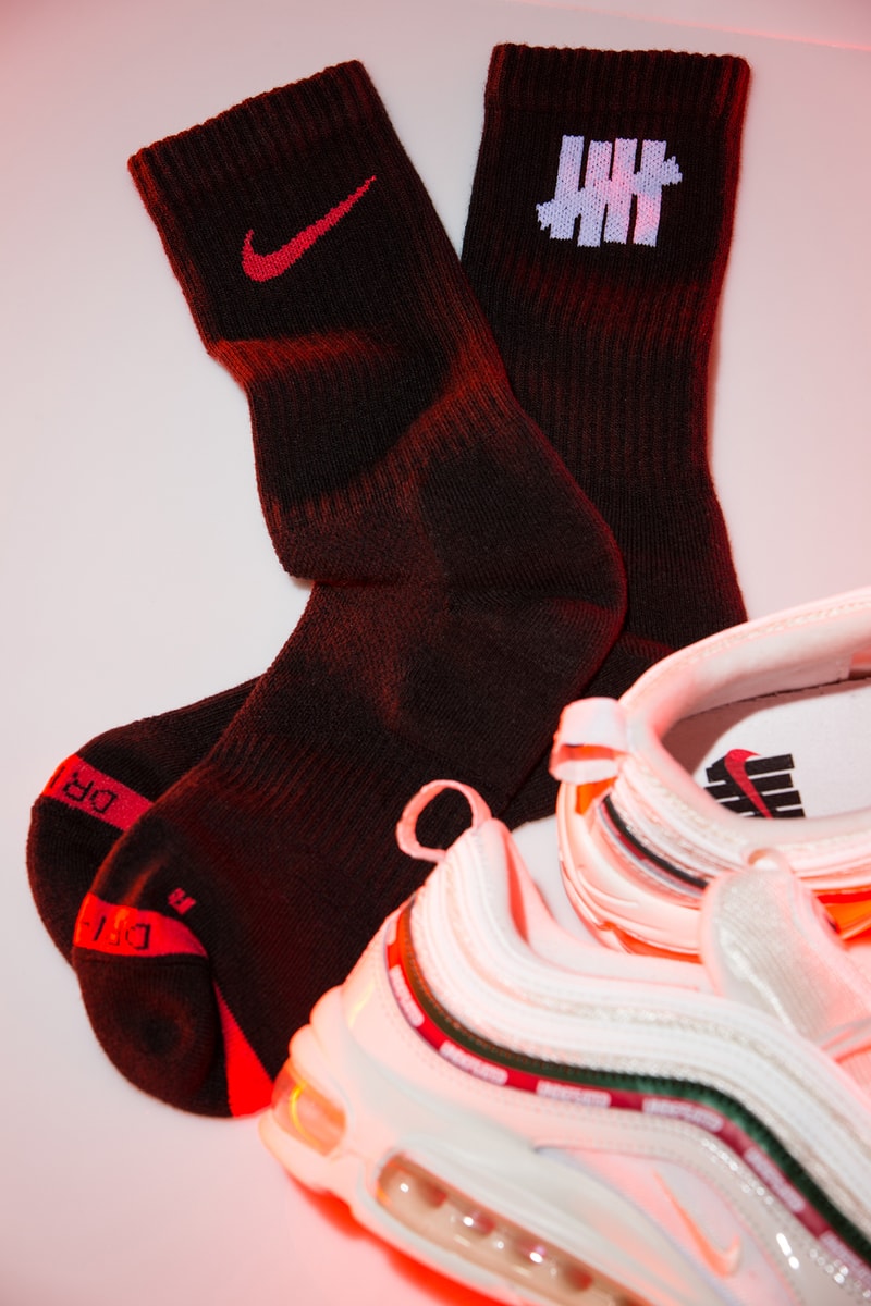 UNDEFEATED Nike Air Max 97 Matching Apparel Hoodie Sweatshirt T Shirt Tee Bag Socks 2017 September 15 Release Date Info Sneakers Shoes Footwear gucci red green white black