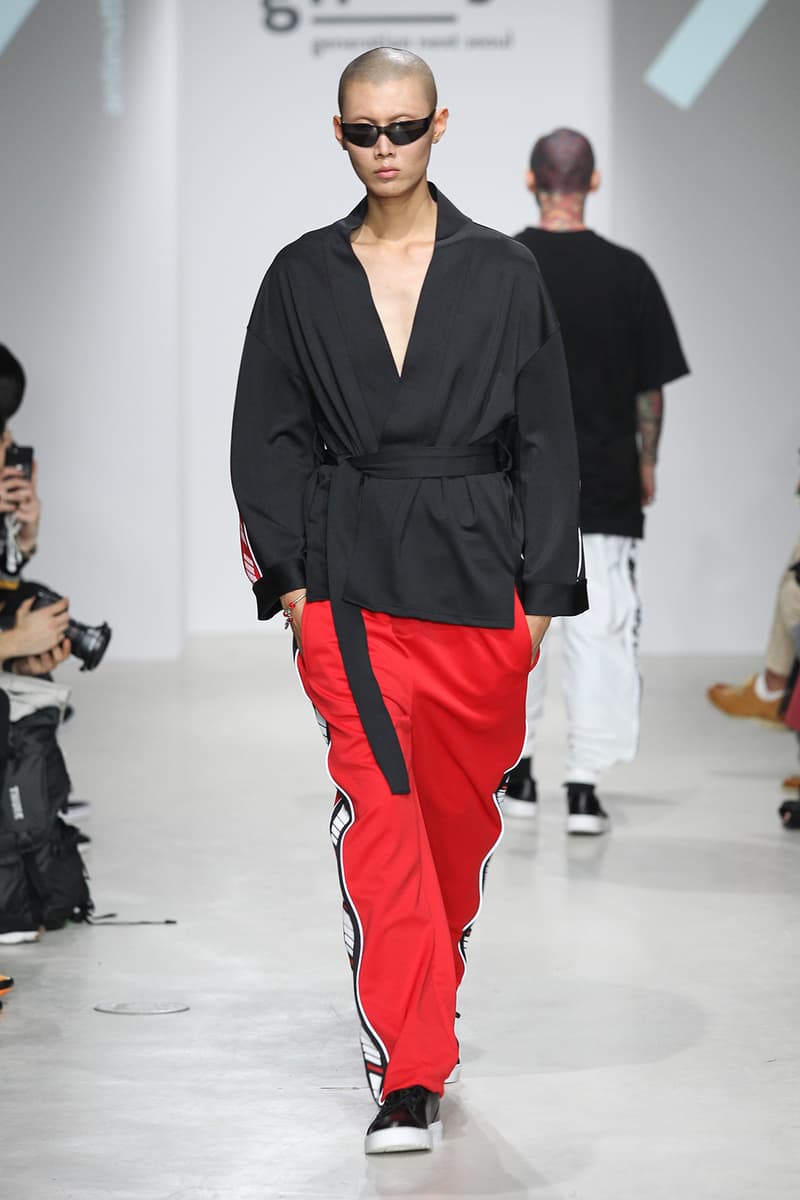 ANTIMATTER 2018 Spring Summer BIT BEAT Collection Seoul Korea Runway Fashion Week