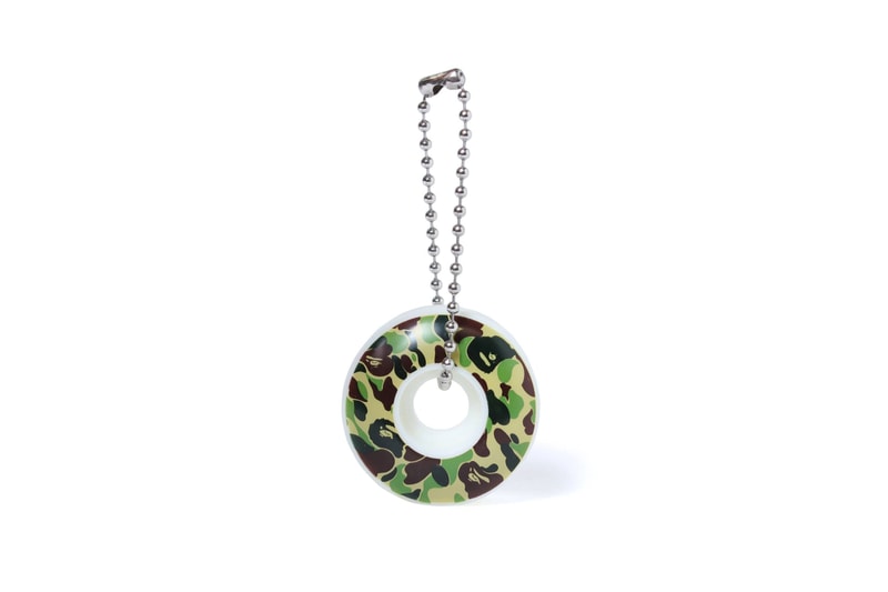 BAPE ABC Camo Print Skateboard Decks Release Wheels Keychains Three Colors Pink Blue Olive