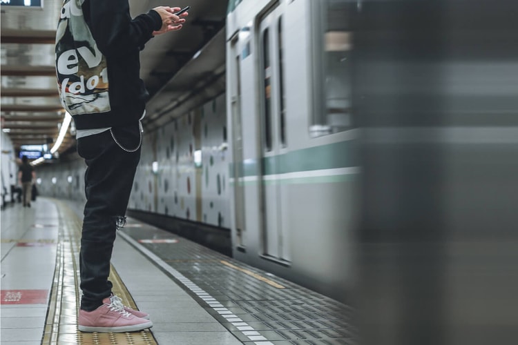 BILLY'S Offers Up a Streamlined Reebok Workout Clean FVS