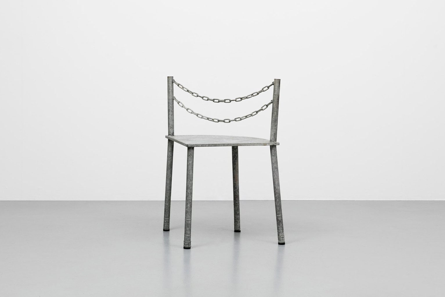 COMME des GARCONS Furniture Rei Kawakubo Galerie A1043 Paris