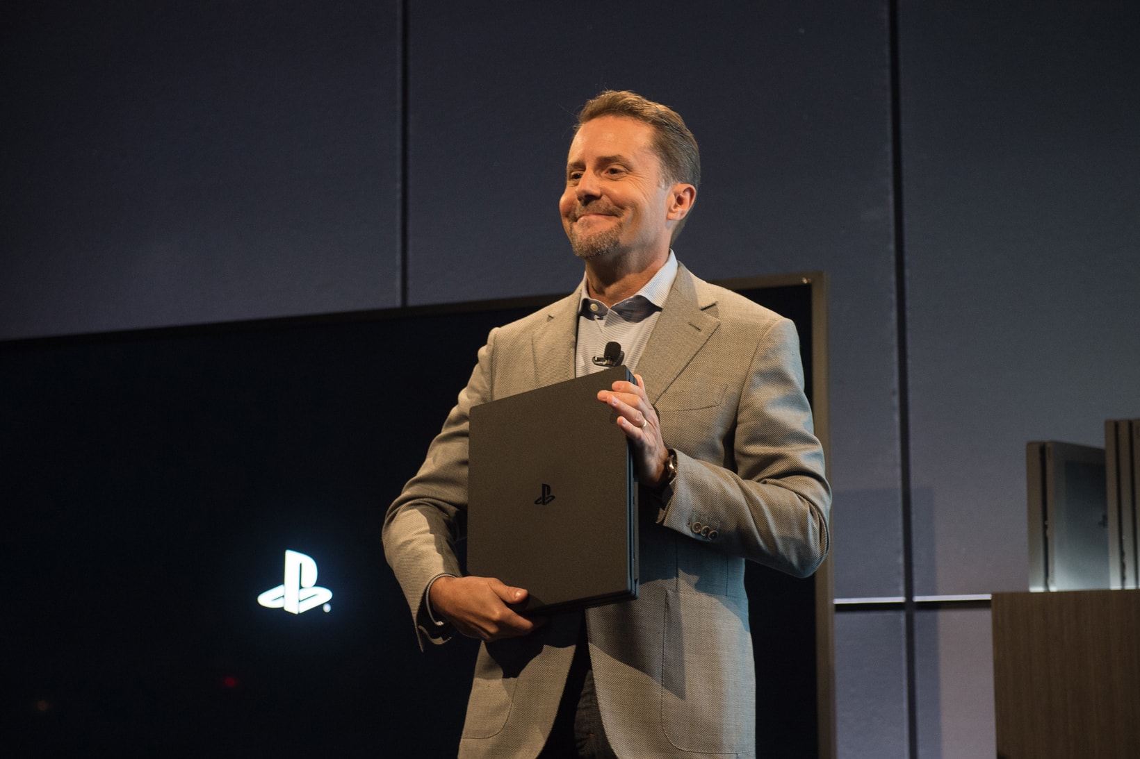 Andrew House Head of PlayStation Leaves Sony Interactive Entertainment ceo chief executive officer chairman resigns steps down John Kodera