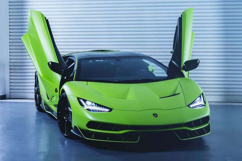 Lamborghini Hong Kong Shows off a Verde Bronte Centenario