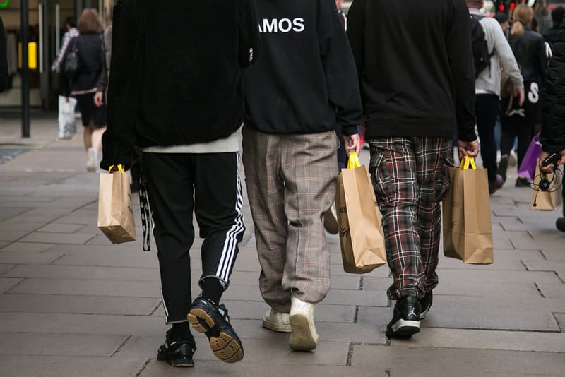 London Street Style Fall/Winter 2017 Autumn/Winter Balenciaga Supreme Off-White comme des garçons Palace Raf Simons Stussy Patta