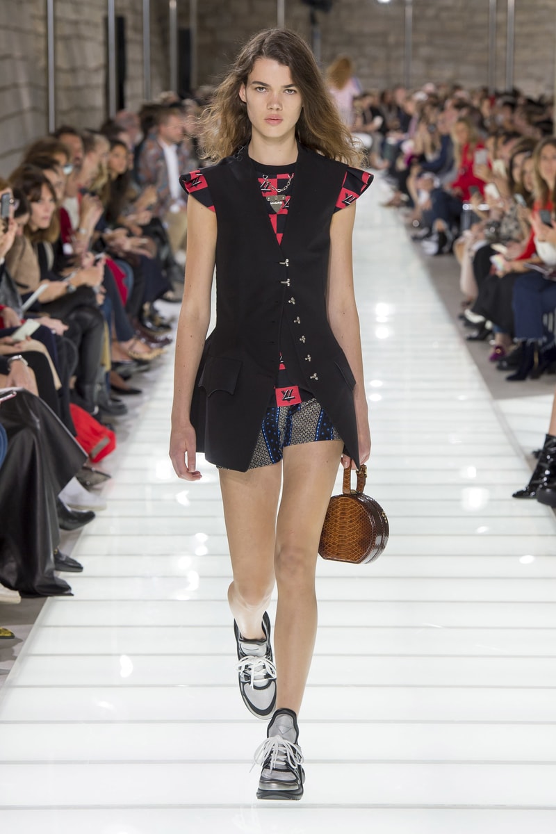 Louis Vuitton Spring 2018 Paris Fashion Week Runway Stranger Things