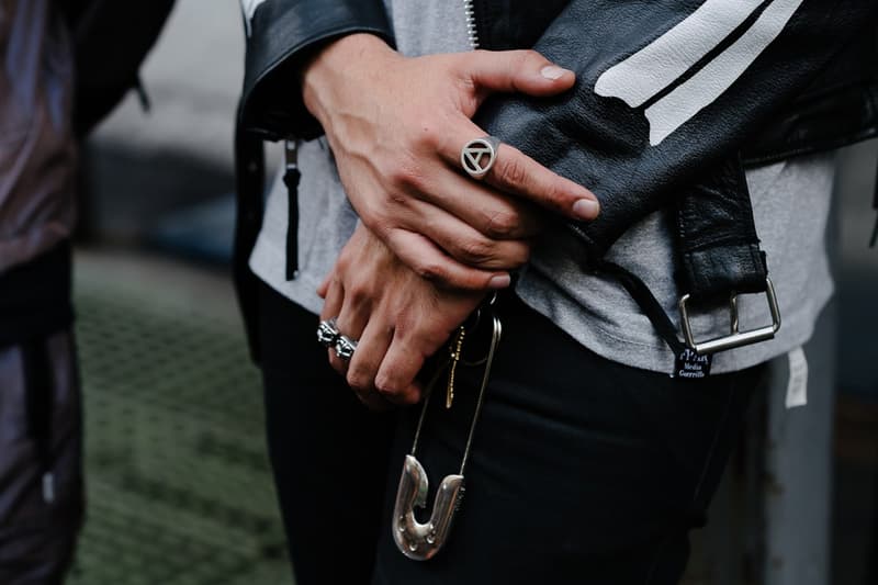 Streetsnaps Bajowoo 99%IS Shane Gonzales Midnight Studios Street Style Seoul Korea