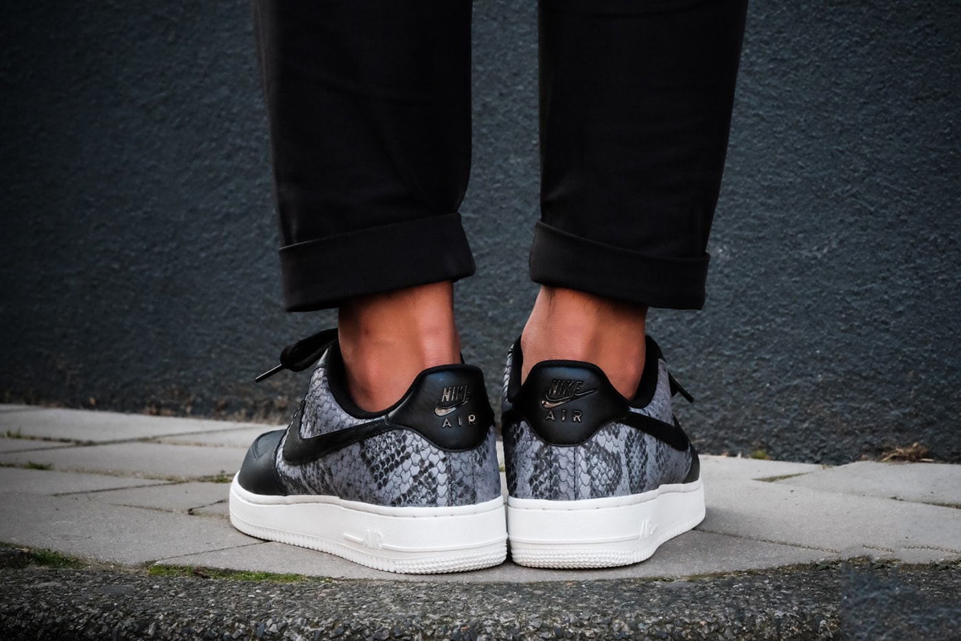 Nike Air Force 1 Low Snakeskin Anthracite Black White