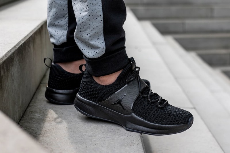 Jordan Brand Trainer 2 Flyknit Triple Black Colorway