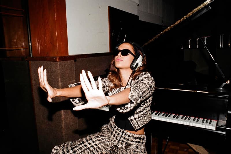 Snoh Aalegra Debut Album FEELS Stream Release Date Info 2017 October 20