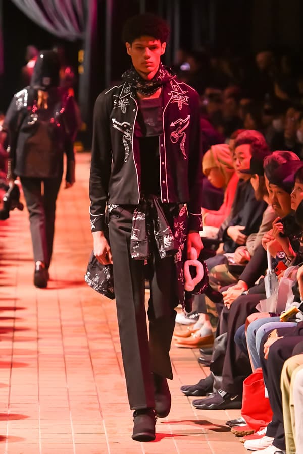 TAKAHIROMIYASHITATheSoloist Spring Summer 2018 Collection Amazon Tokyo Fashion Week