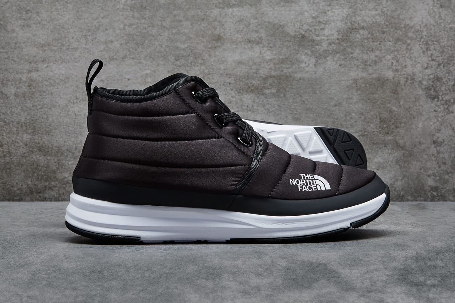 the north face snow sneaker