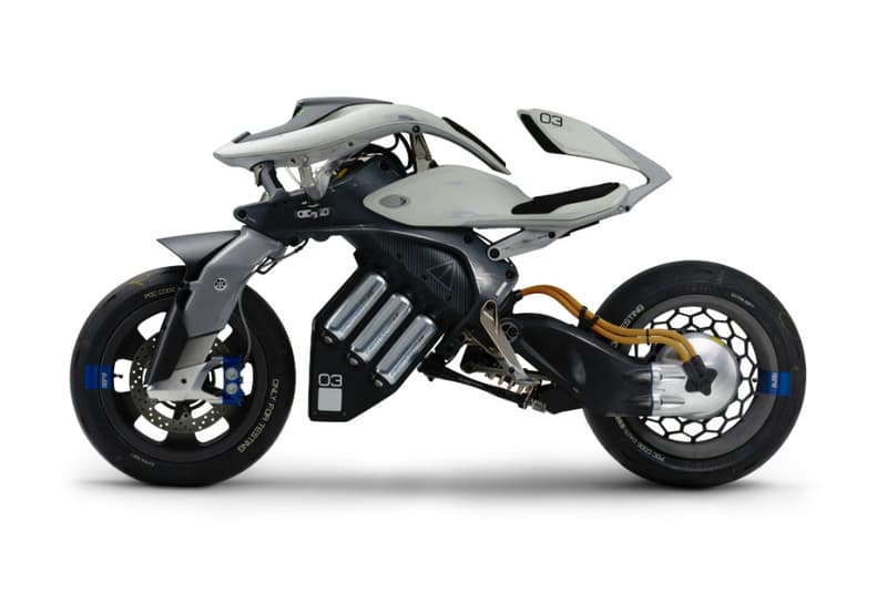 Yamaha Futuristic Motoroid Motorcycle Concept 2017 Tokyo Motor Show Bike AI