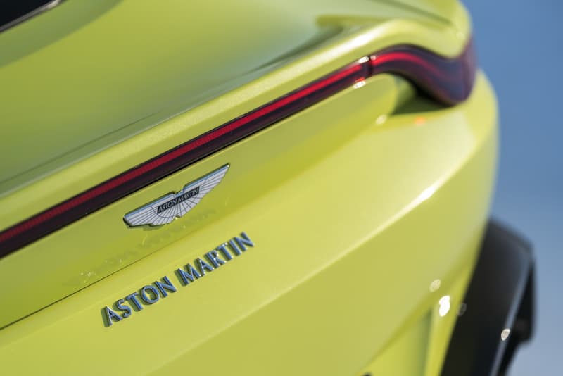 2019 Aston Martin Vantage Luxury Cars Sports Mercedes Benz AMG